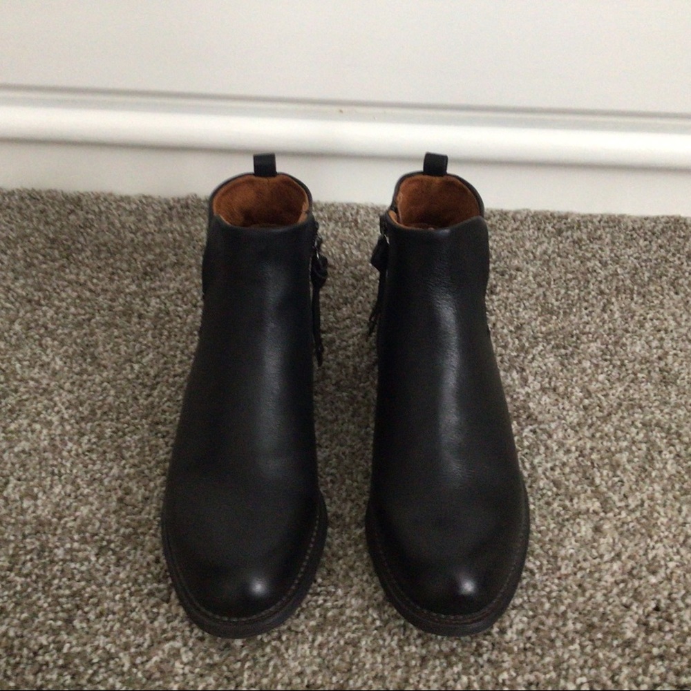 Womens Franco Sarto Black Booties Size 7.5M